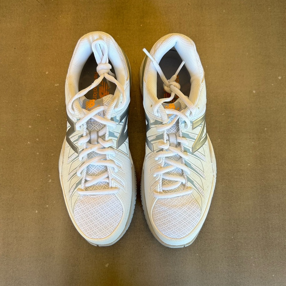 EUC Women’s New Balance RevLite White Tennis Sneakers. Size: Women’s 7.